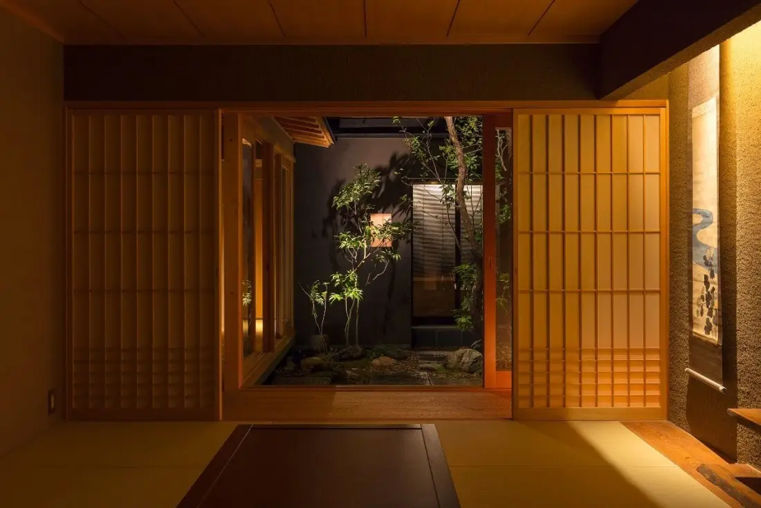 深圳平湖金水湾休闲会所电话地址是多少号啊