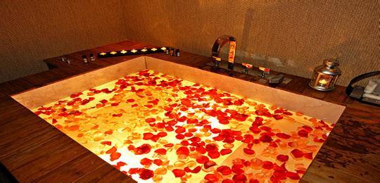 长沙 洗脚城 五楼在哪里啊最近的店铺有哪些地方